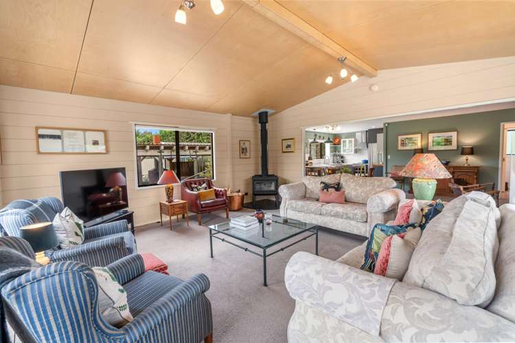 5 Whitewood Crescent_3