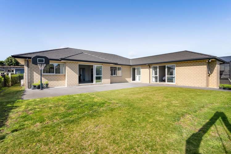 12 Oakmont Crescent Waiwhakaiho_2