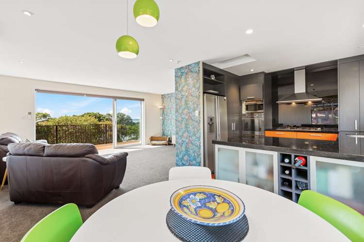 9 Lancewood Avenue Titirangi_12