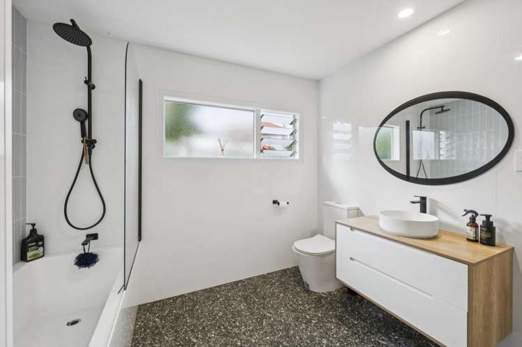 1/75 Atkinson Road Titirangi_17