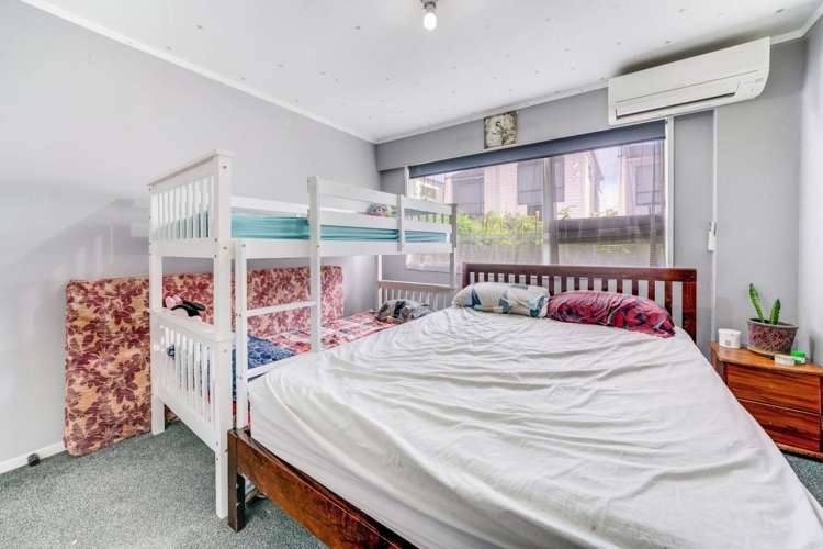 2/12 George Street Mangere East_8