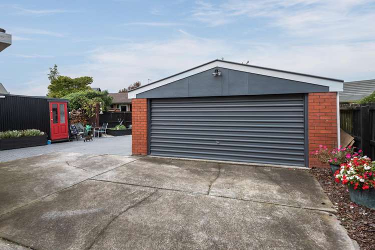 18 Lowry Avenue Redwood_17