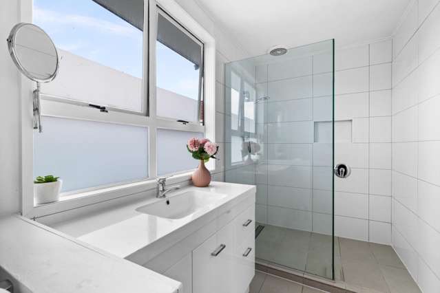 16 Lanark Crescent Tamatea_2