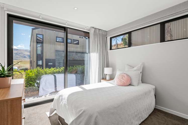 2 Eichardt Place Jacks Point_12