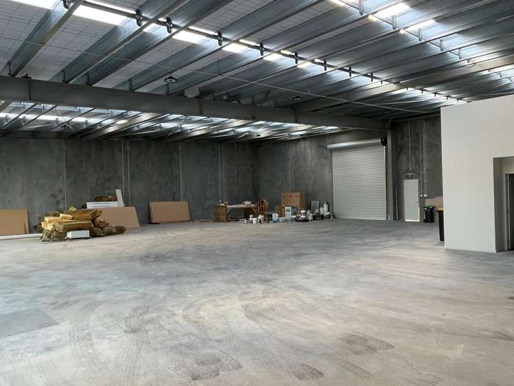 6/1 Lake Bryndwr Lane Burnside_6