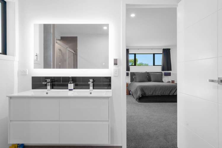 438 Park Road Carterton_21