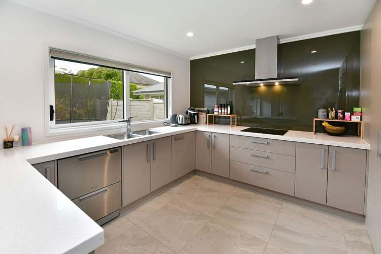 202 Harris Drive Silverdale_1