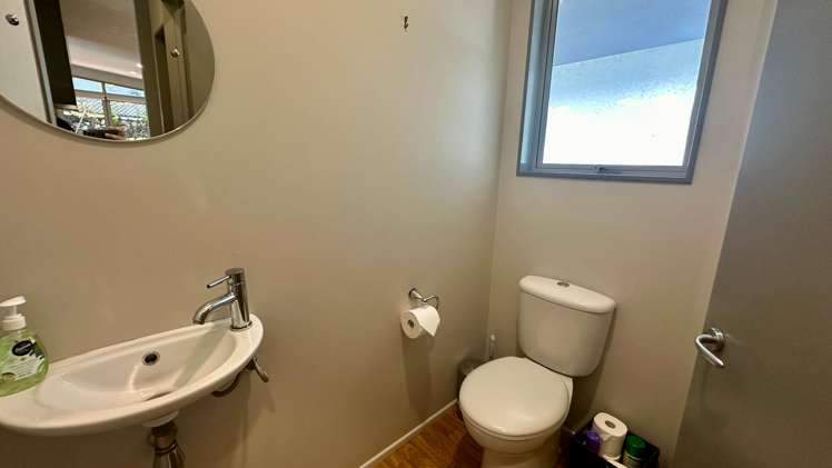82 Taylors Road Mount Albert_11