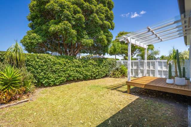 1/21 West Hoe Road Orewa_2