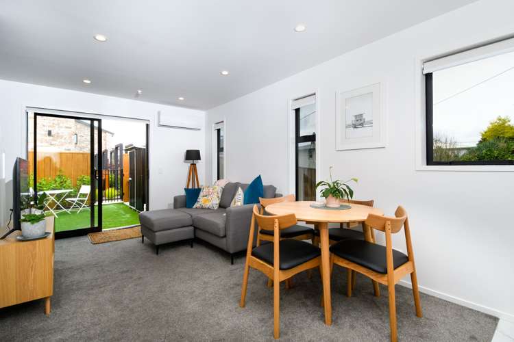 3/57 Taikata Road Te Atatu Peninsula_2