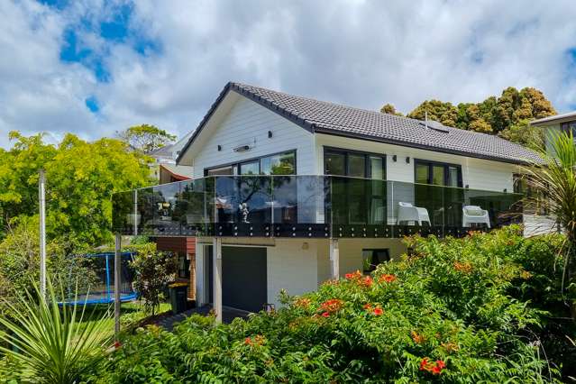 16 Clematis Avenue Murrays Bay_1