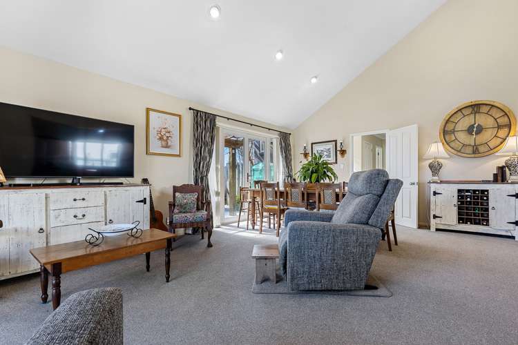 10 Mcmahon Drive Aidanfield_4