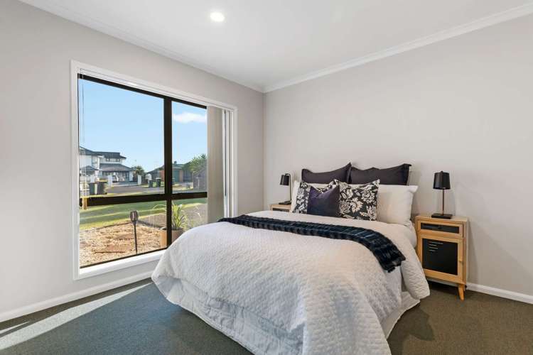 8 Samara Place Clendon Park_12
