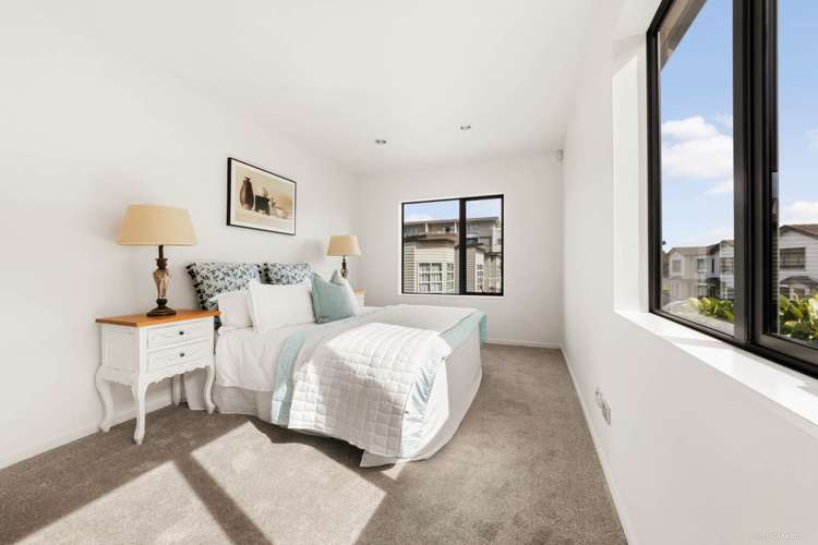 11 Bushpark Place Flat Bush_11