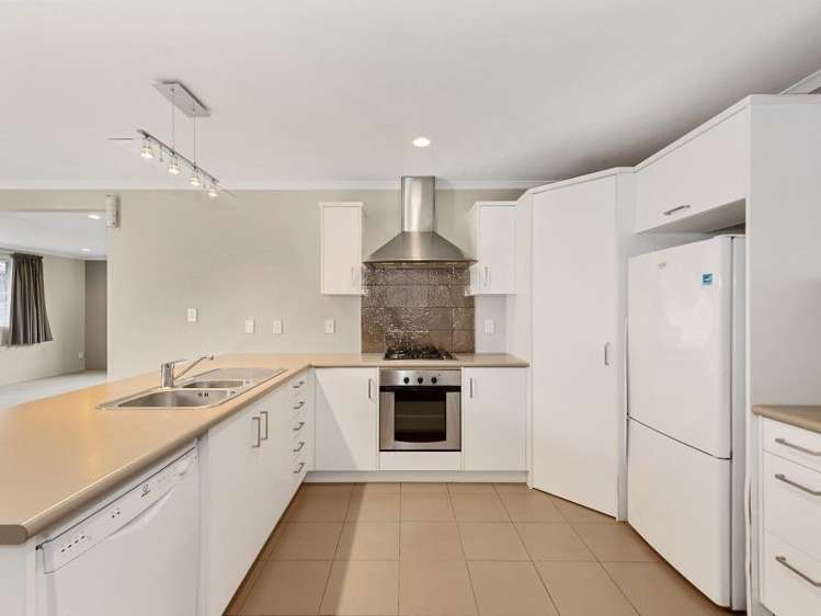 149 Galloway Street Hamilton East_13