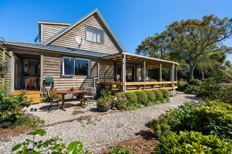 35 Knyvett Road Aongatete_2