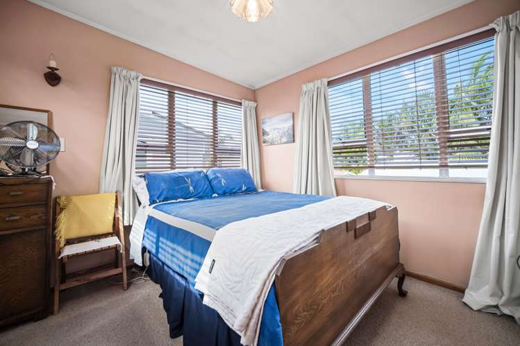 10 Riro Street Point Chevalier_13