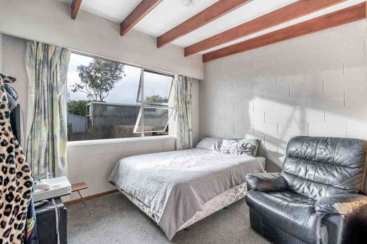 2/50 Fulton Street Gladstone_8