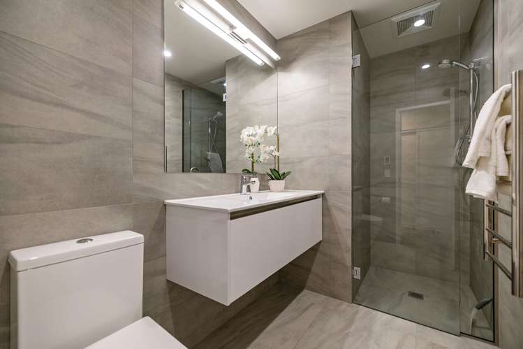 2/22 Bullendale Drive Arthurs Point_5