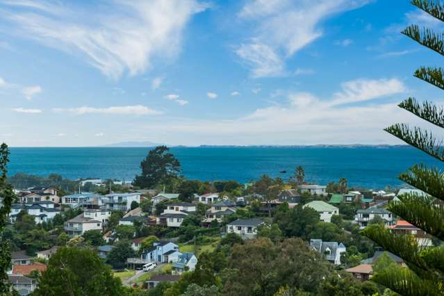 627 East Coast Road Browns Bay_2