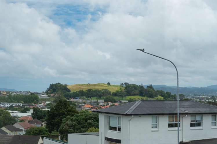 1B Scout Avenue Mt Roskill_23