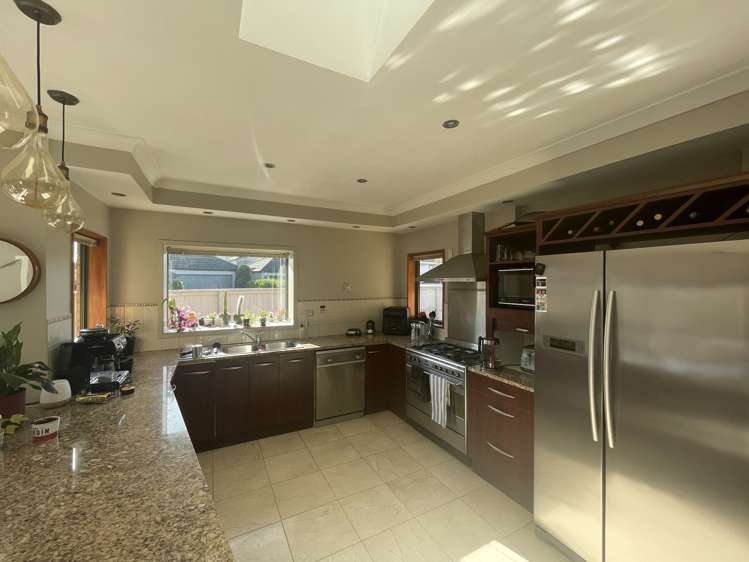 128 Lake Terrace Road Burwood_2