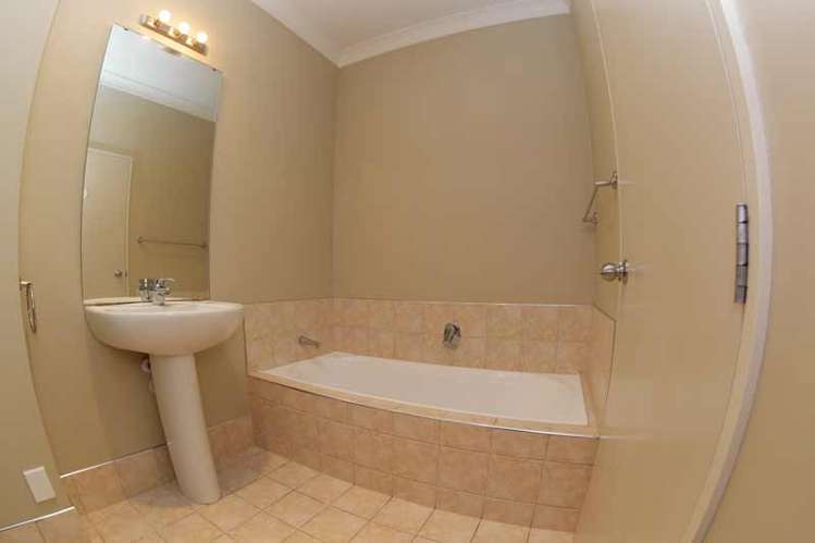 10/44 Carlos Drive Flat Bush_7