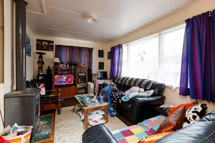 44 Owen Street Bunnythorpe_5