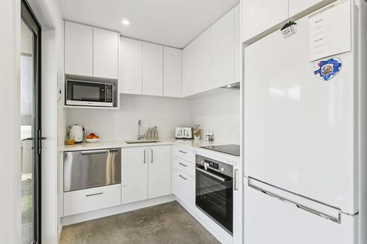 8 Astelia Way Woodridge_7