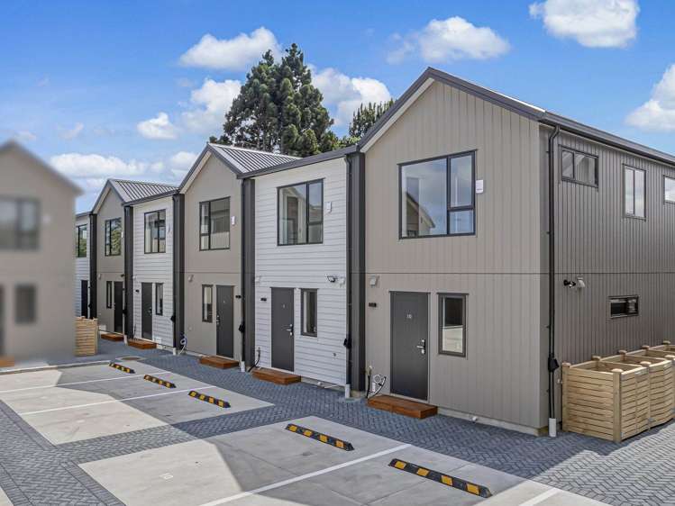 2/47 Beach Road Te Atatu Peninsula_14