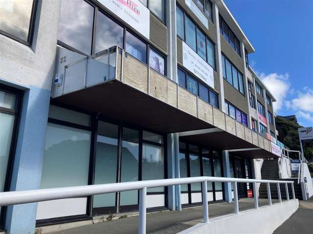 Ground Floor Offices or Retail Showroom