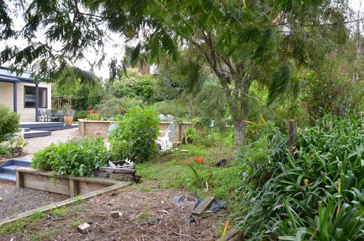 39 Poland Street Waikino_21