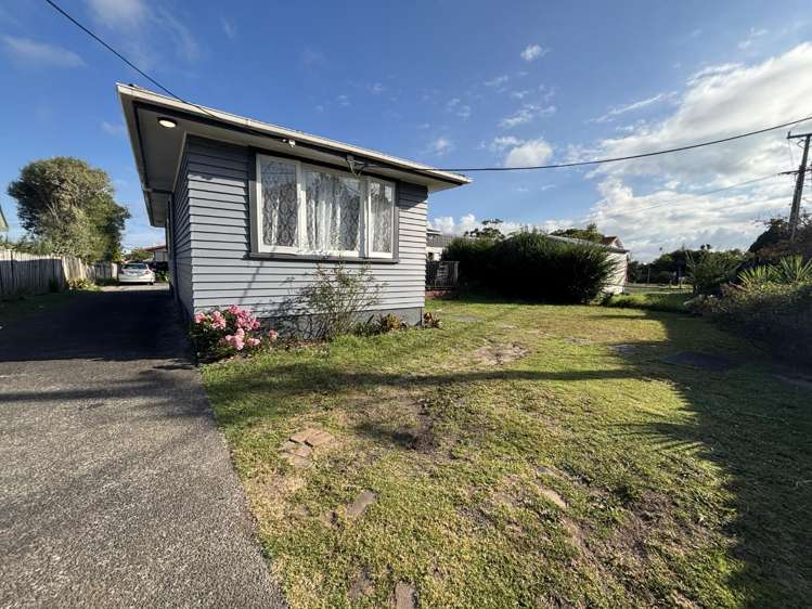 37 Metcalfe Road Ranui_2