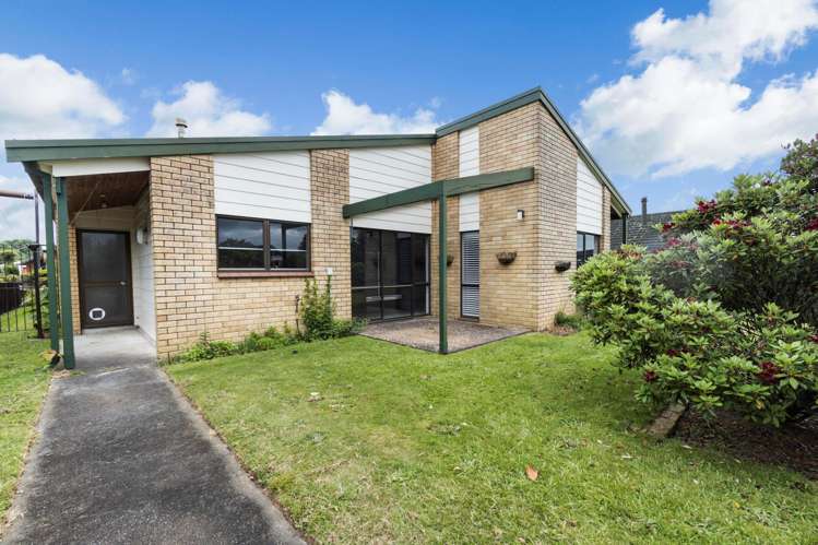 8 Kestrel Crescent Matamata_21