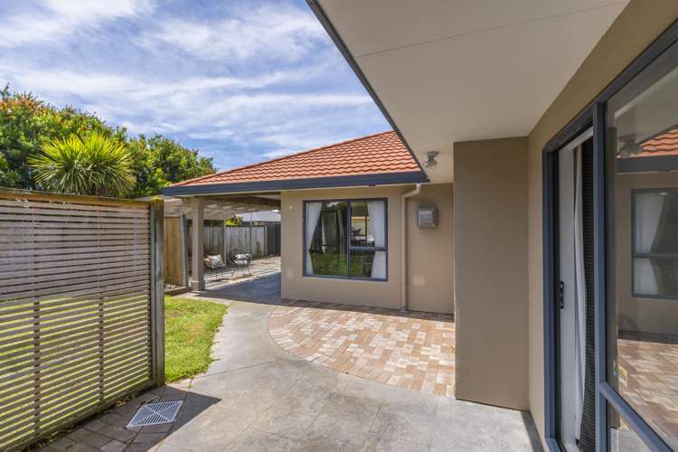 10 Lorna Irene Drive Raumati South_15