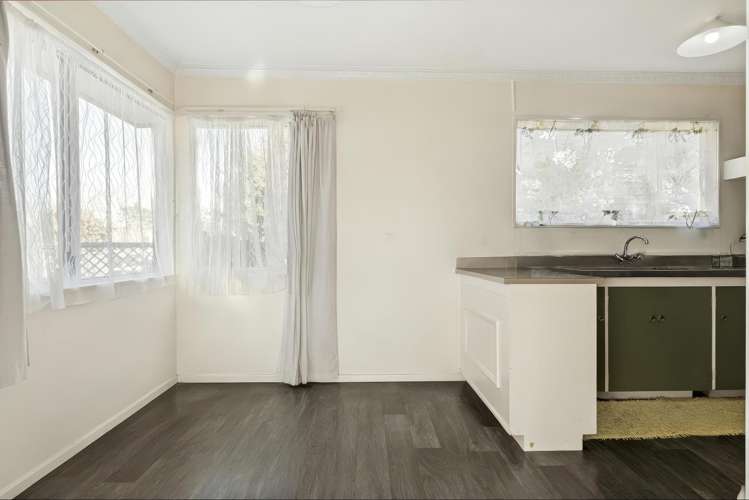 4 Splitt Avenue Glenview_4