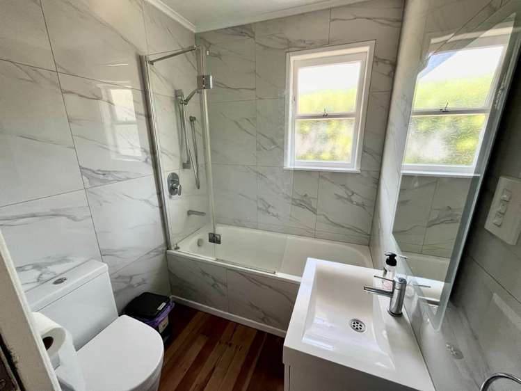 28 South Lynn Road Titirangi_6