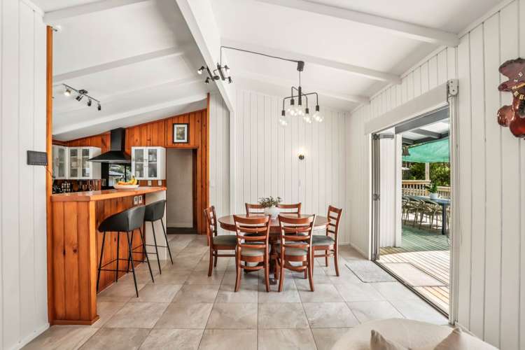 23-25 Mountain Road Henderson Valley_10