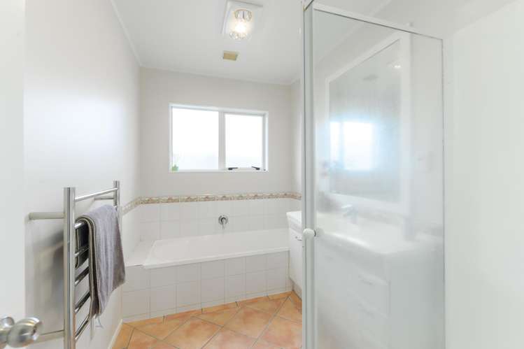 12b Howell Crescent Mount Roskill_16