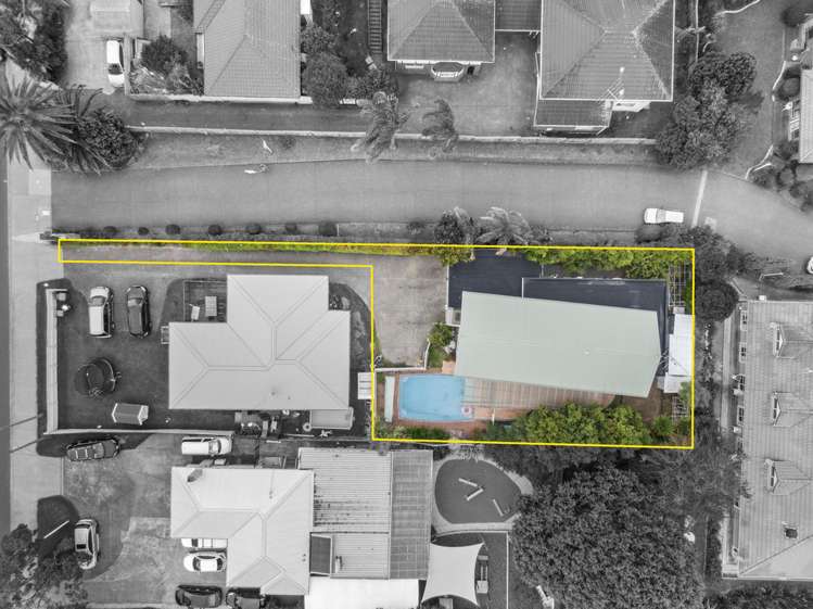 2/206 Onewa Road Birkenhead_5