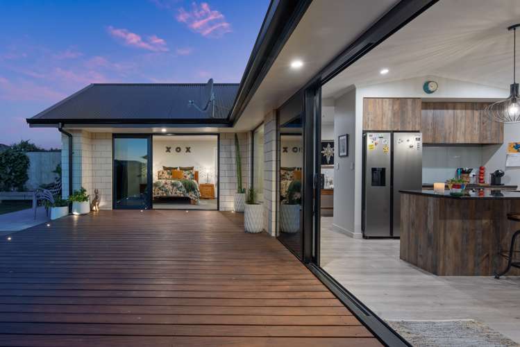 6 Spitfire Drive Burleigh_2