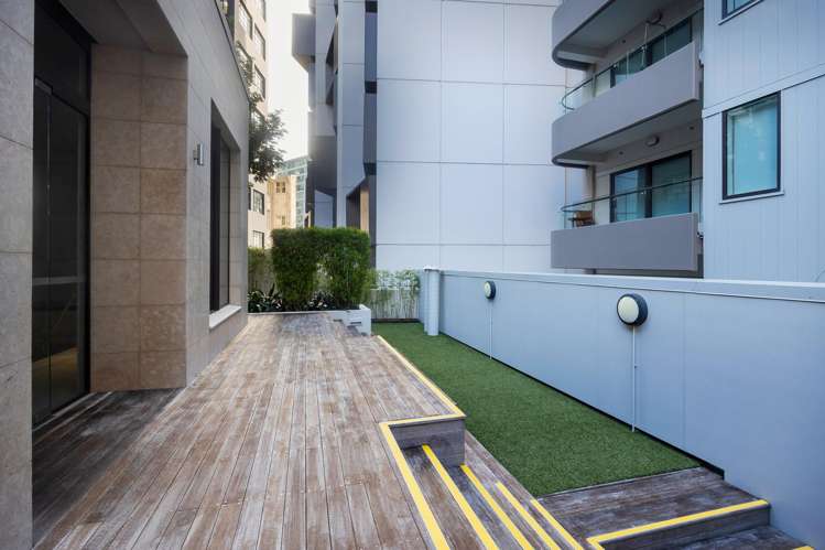 1303/47 Beach Road Auckland Central_15