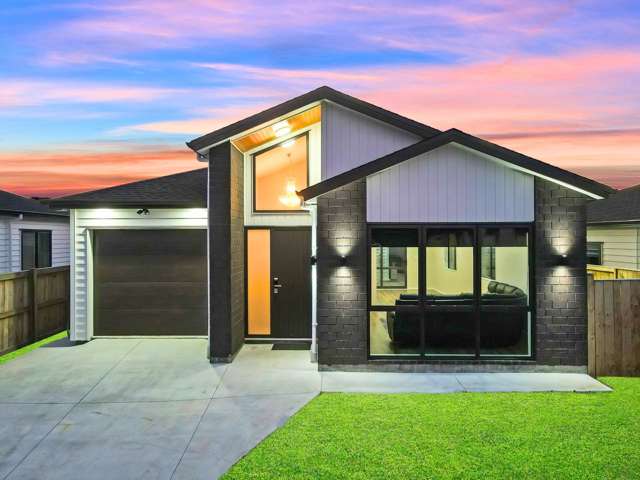 Charming 3-Bedroom, 2-Bath Home in Clarks Beach