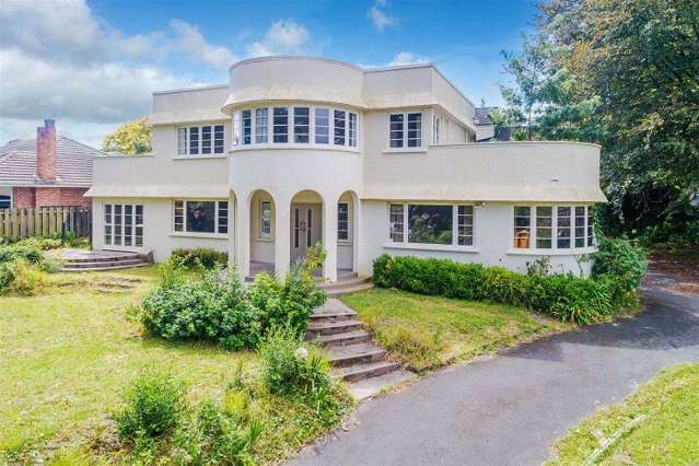 Iconic Art Deco home that's too costly to save set for demolition