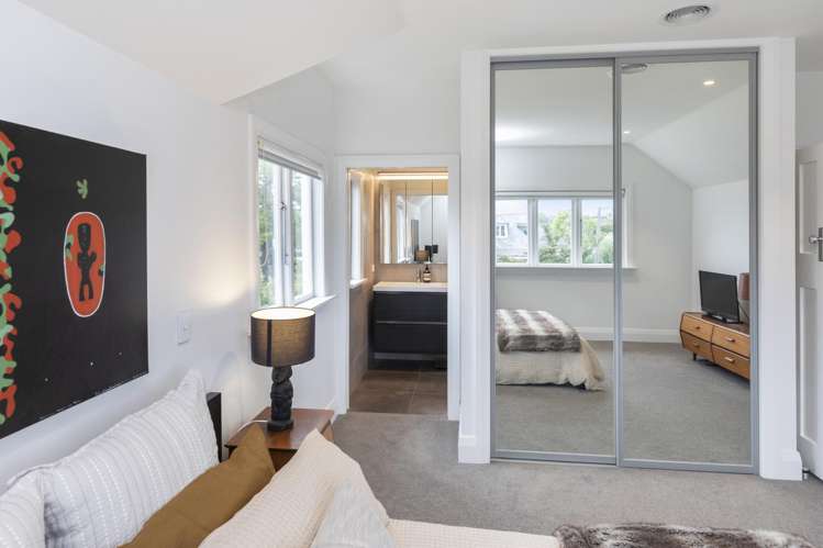 111 St Andrews Square Strowan_16