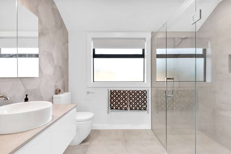 5 Tomonga Way Bucklands Beach_16