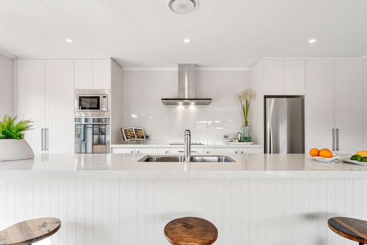 7 Laurie Street Red Beach_2