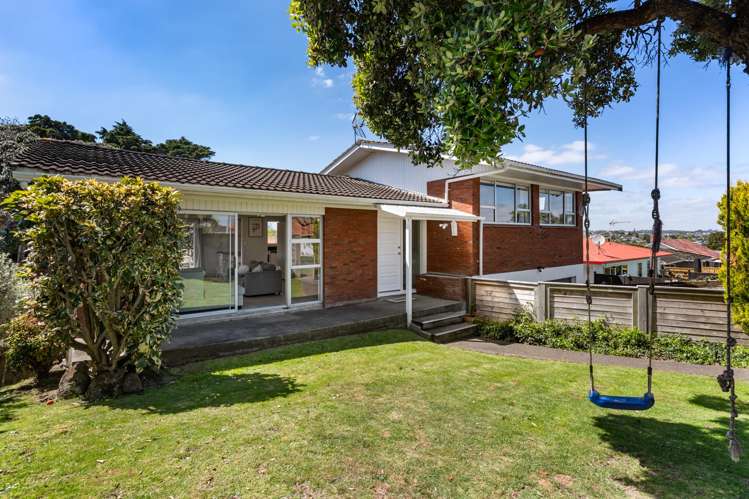 24 Howe Street_0
