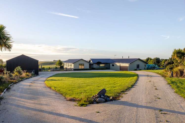 151 Mount Stewart Halcombe Road Sanson_41