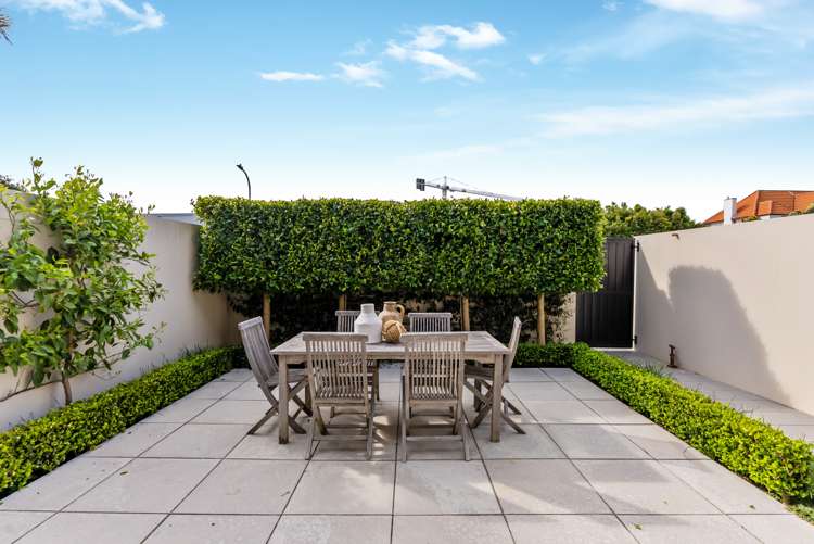 2/18 Tuhaere Street Orakei_13